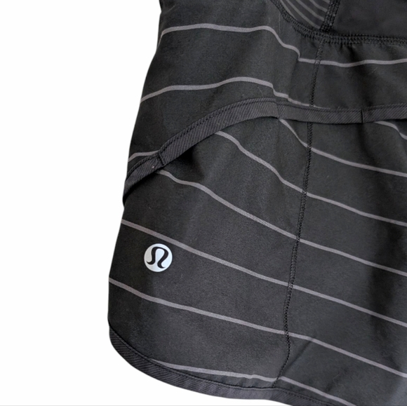 Lululemon Run Speed Short Active Women 8 Yoga Athletic Hiking 2013 Hyper Stripe - Picture 8 of 12